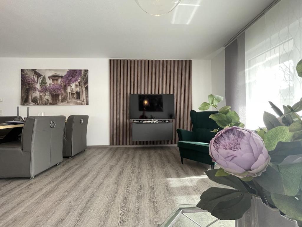 Exklusive Wohnung Zentral Mit Grossem Balkon ロースハイム エクステリア 写真
