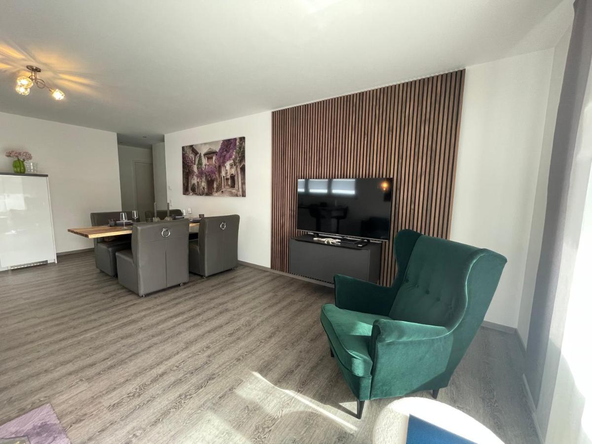 Exklusive Wohnung Zentral Mit Grossem Balkon ロースハイム エクステリア 写真